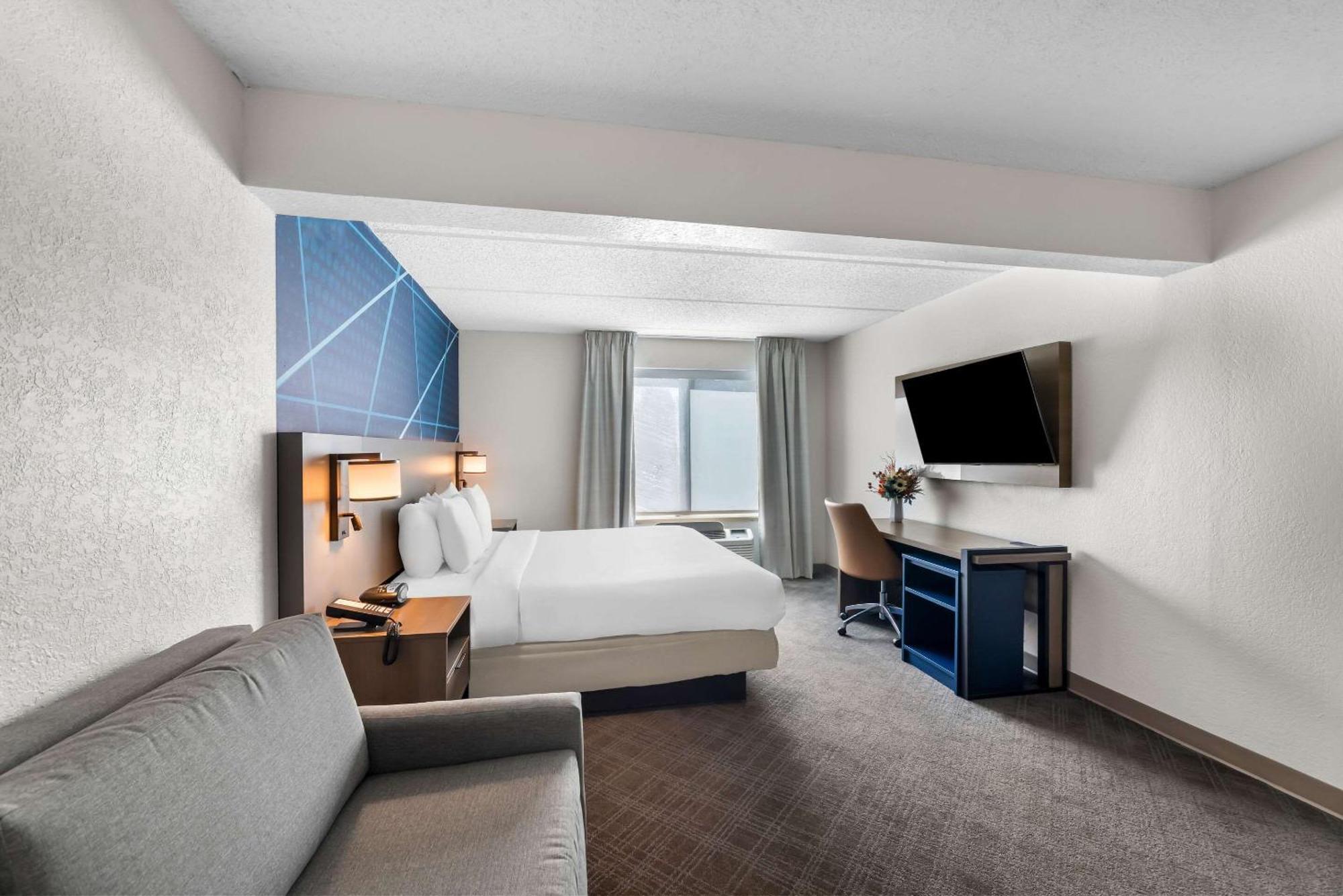 Comfort Suites Austin Airport Экстерьер фото