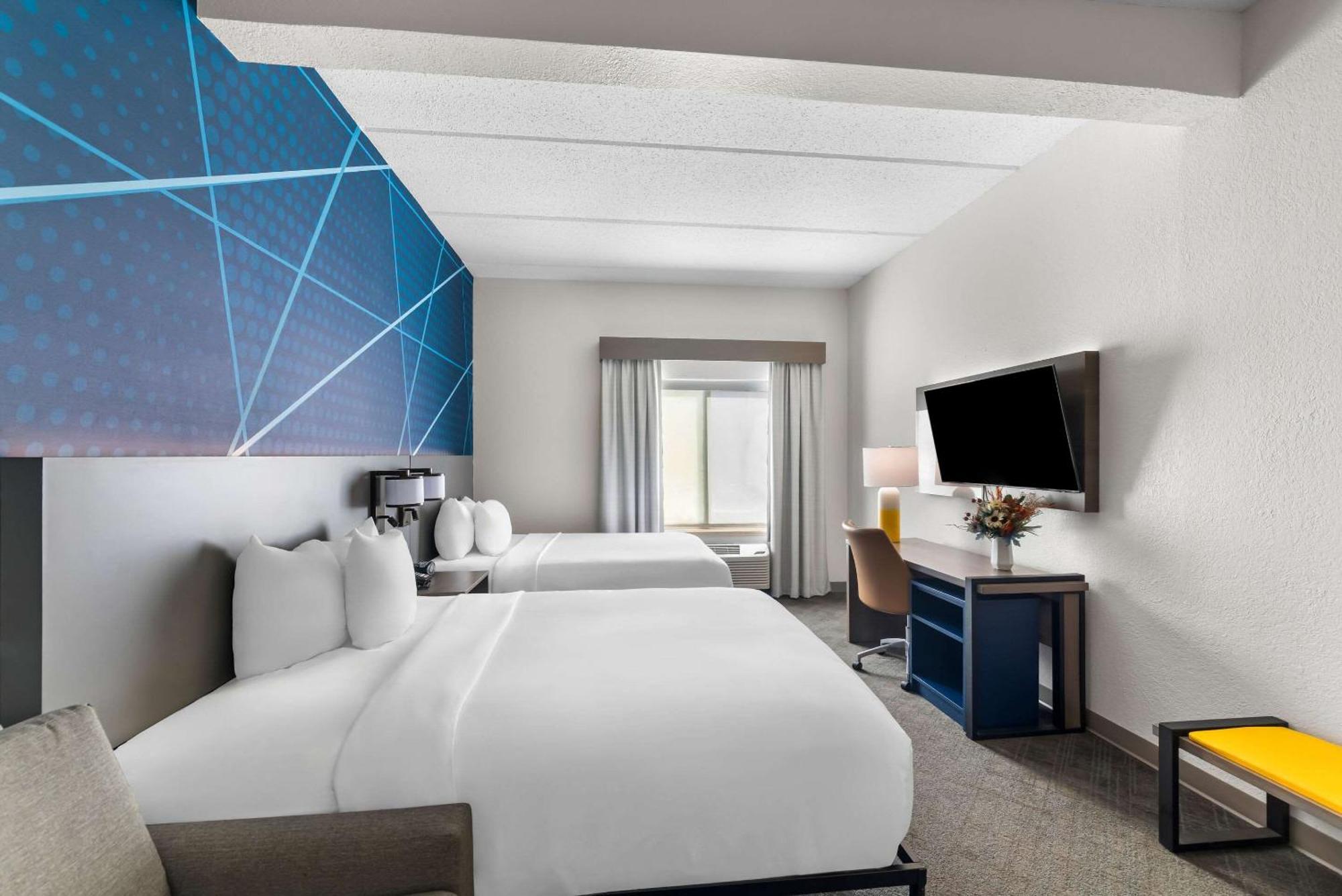 Comfort Suites Austin Airport Экстерьер фото