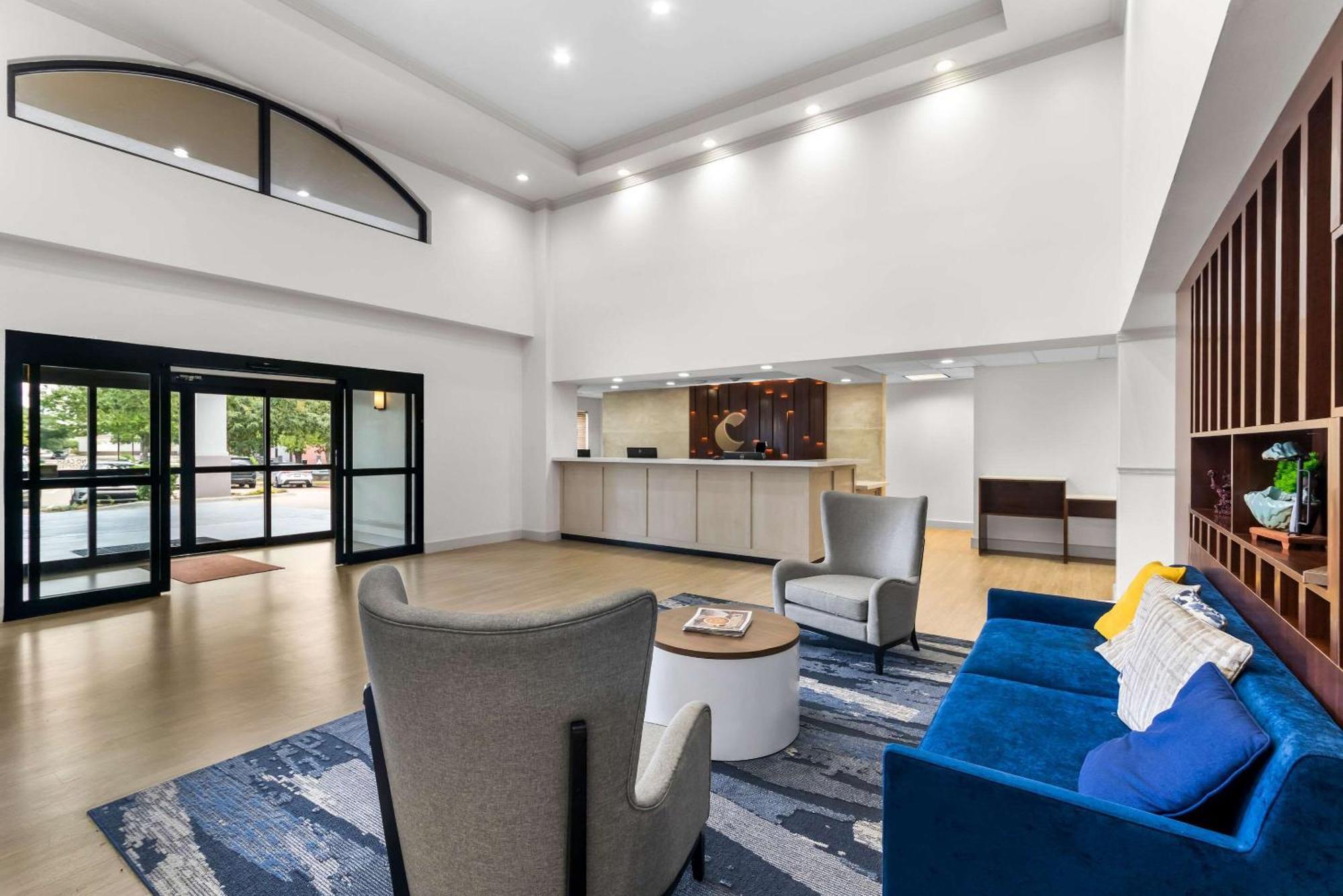 Comfort Suites Austin Airport Экстерьер фото