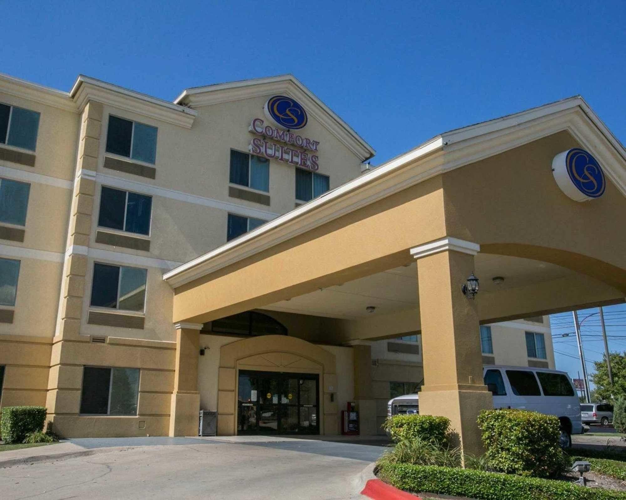 Comfort Suites Austin Airport Экстерьер фото
