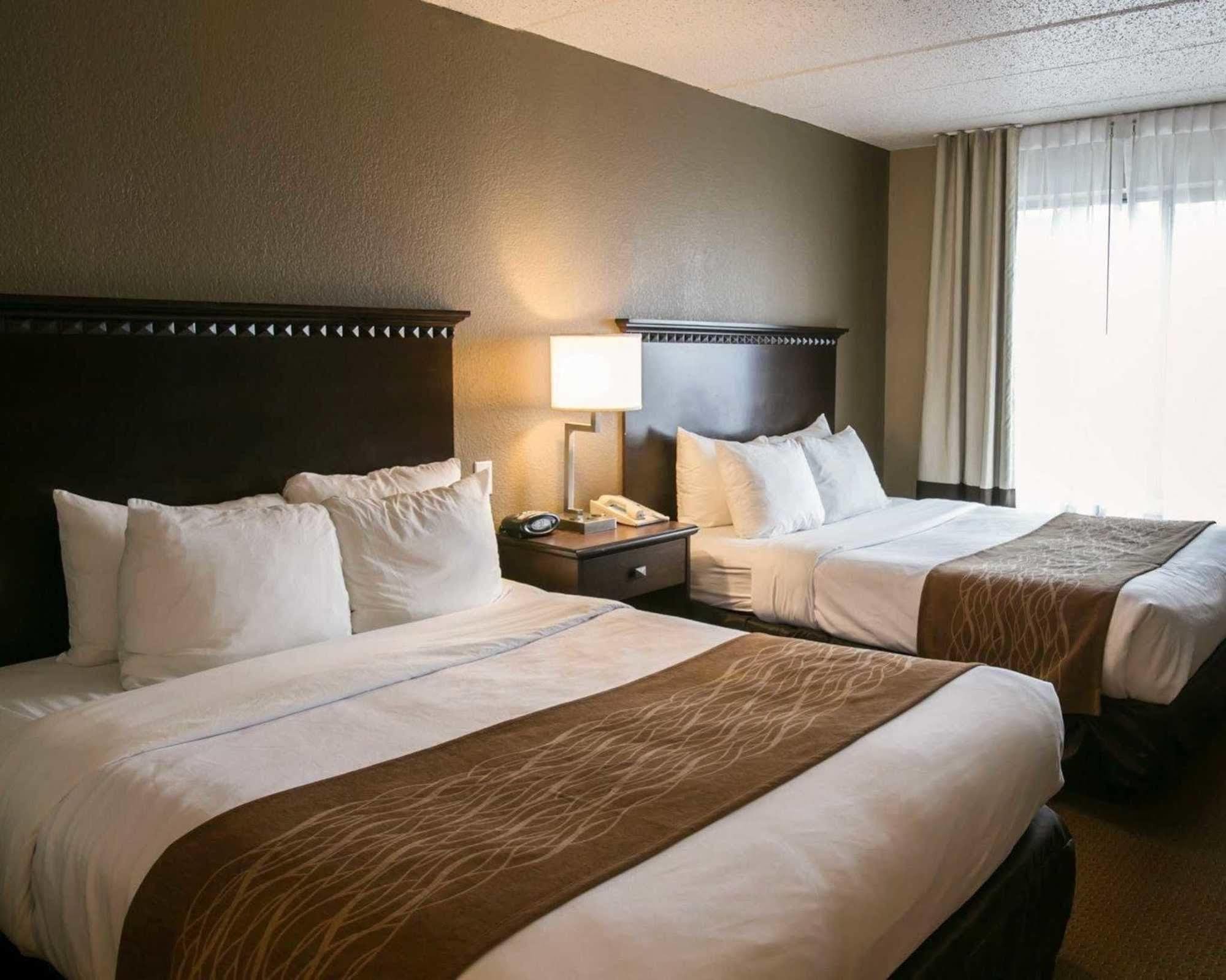 Comfort Suites Austin Airport Экстерьер фото