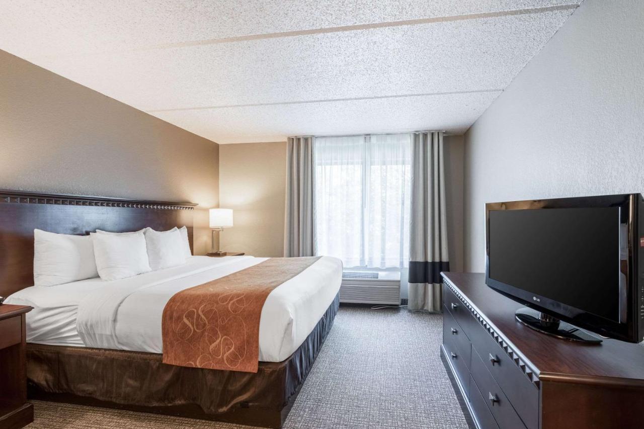 Comfort Suites Austin Airport Экстерьер фото